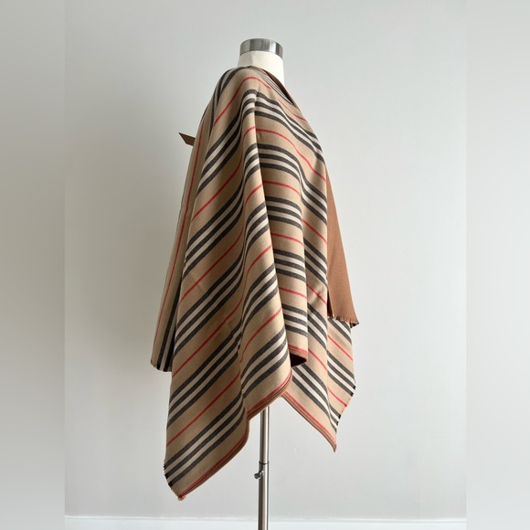 Burberry Icon Strips Wool Reversible Cape - Picture 6 of 12